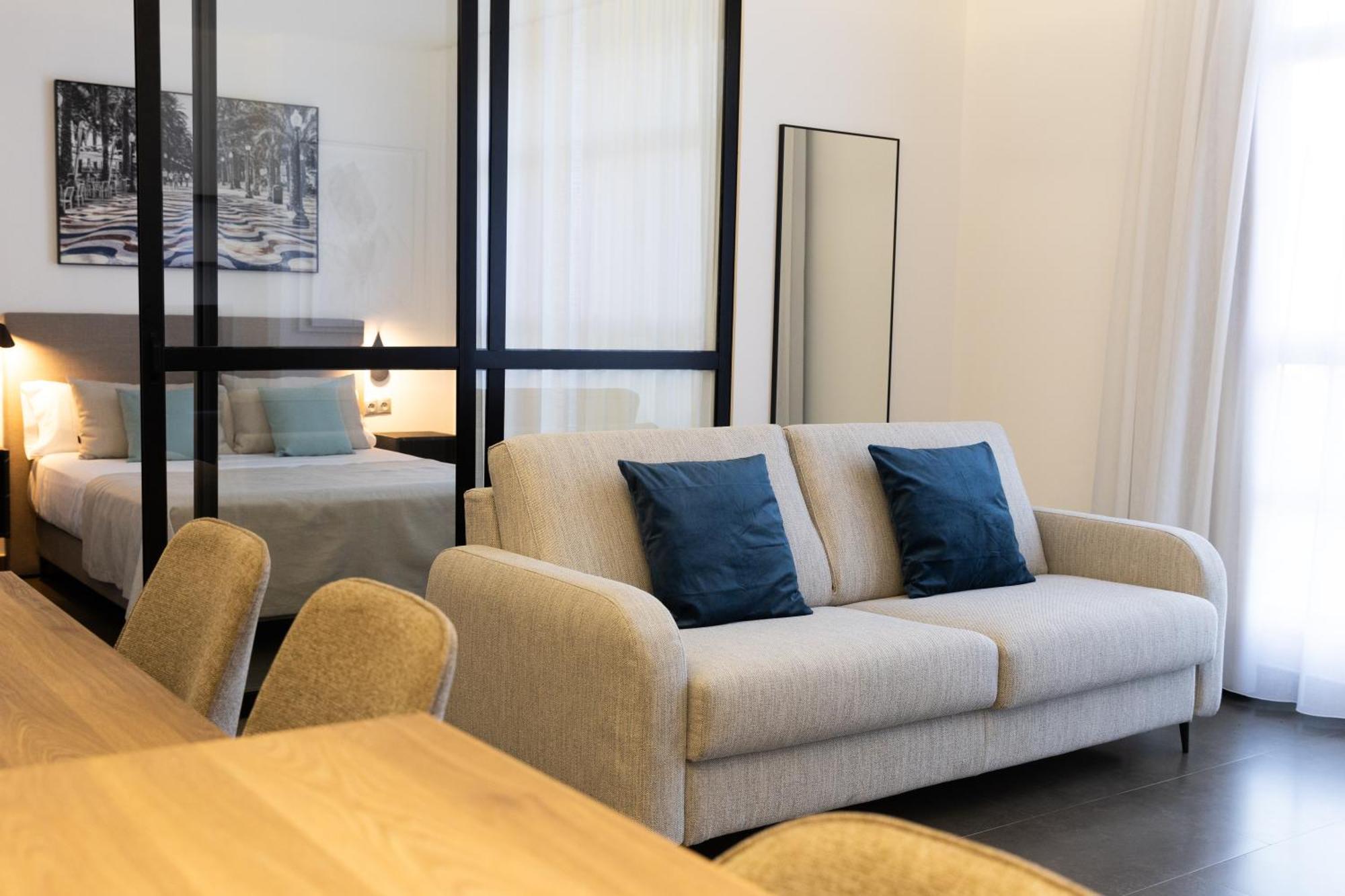 Guillman Suites Аликанте Экстерьер фото