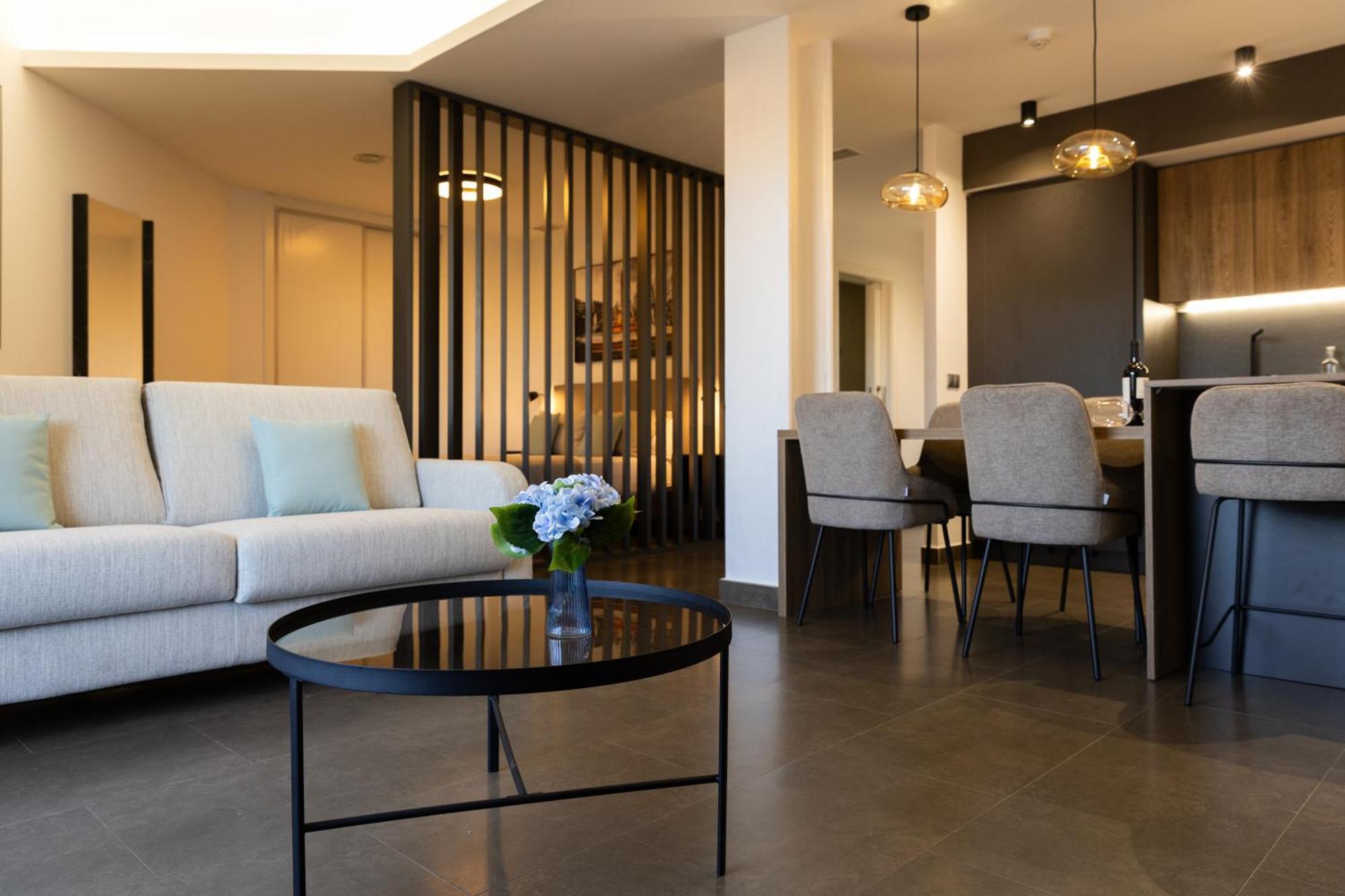 Guillman Suites Аликанте Экстерьер фото