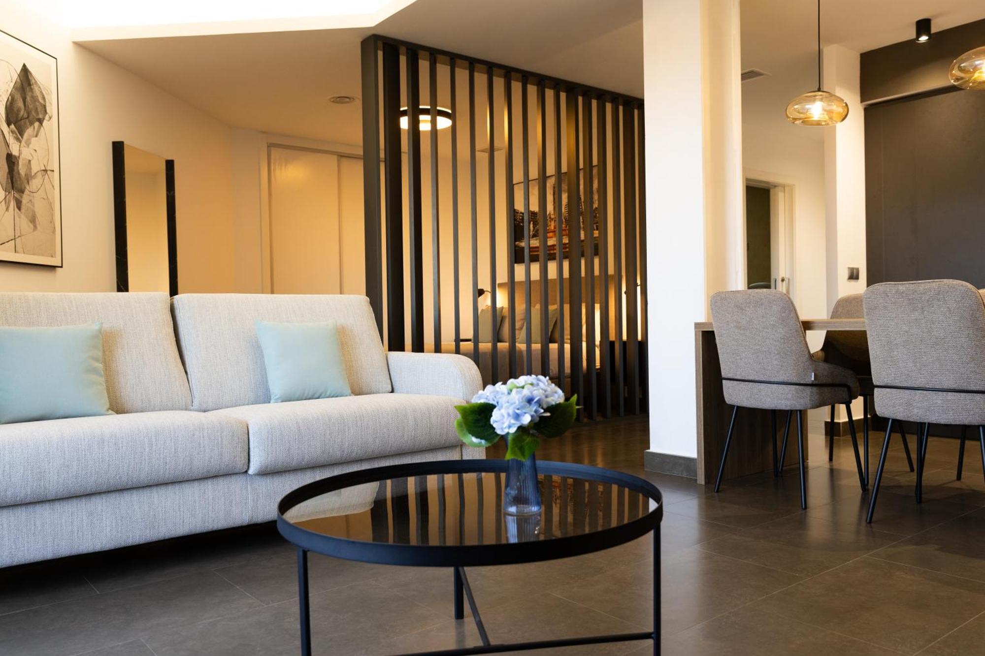Guillman Suites Аликанте Экстерьер фото