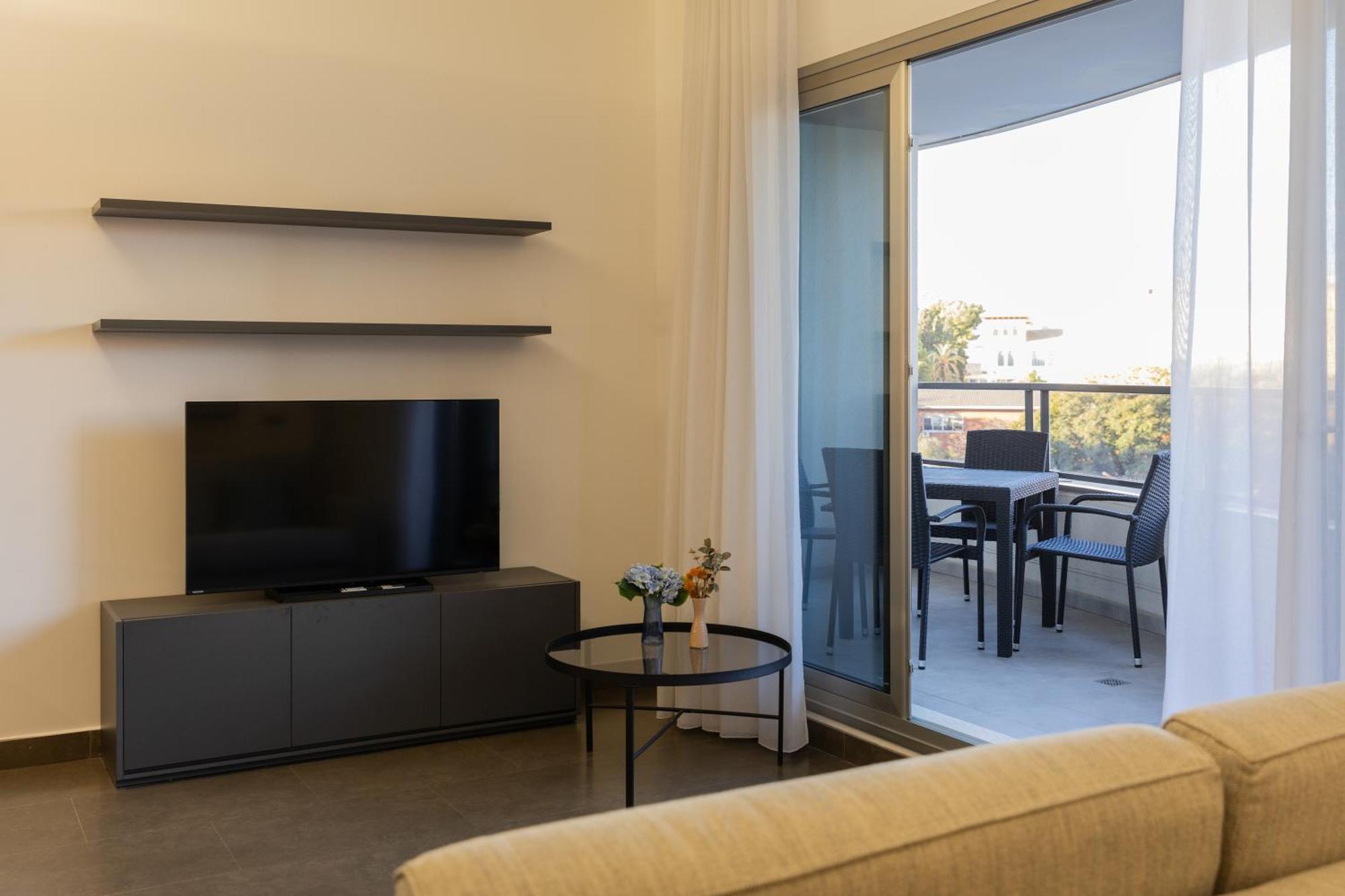 Guillman Suites Аликанте Экстерьер фото