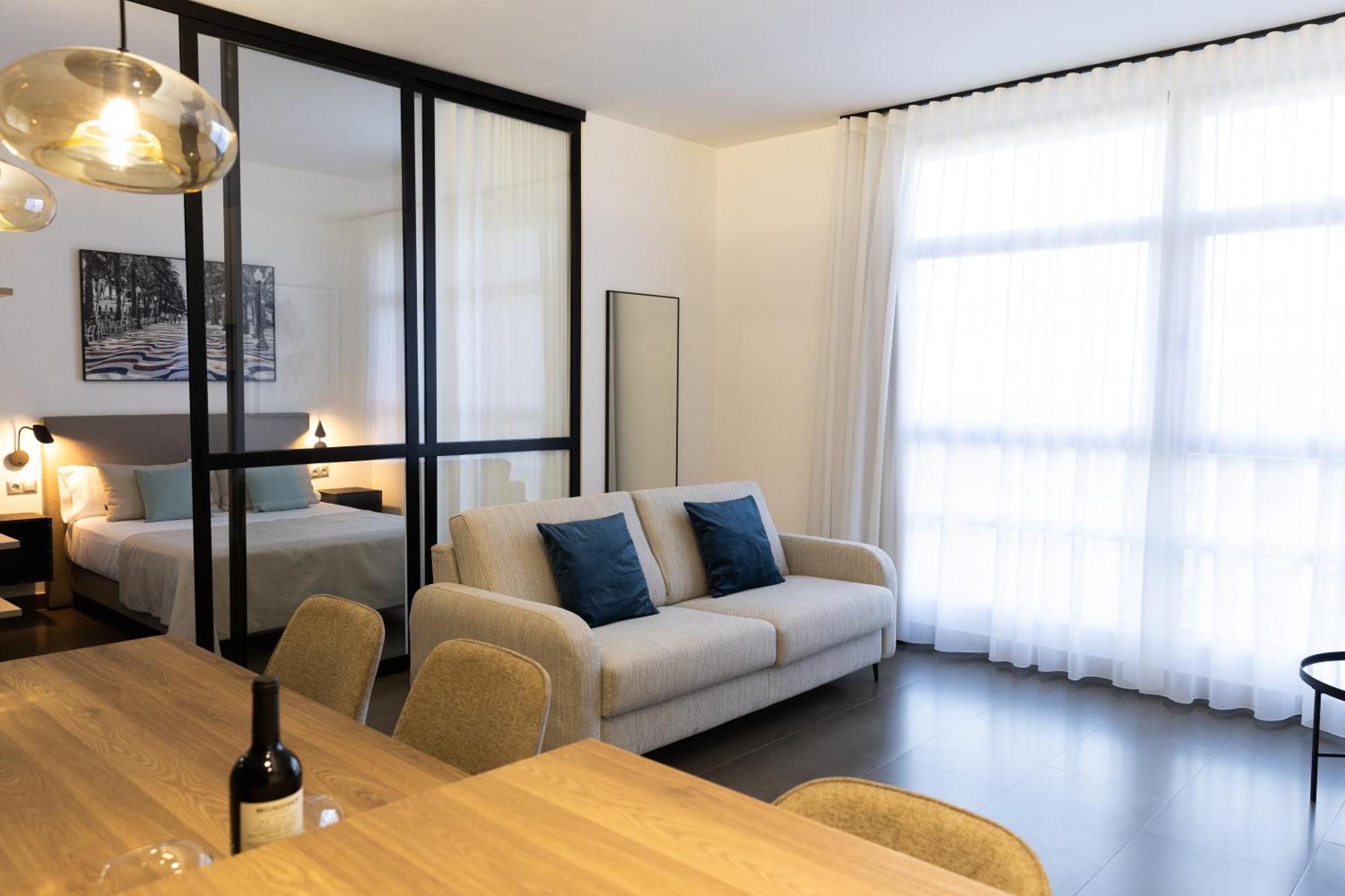 Guillman Suites Аликанте Экстерьер фото